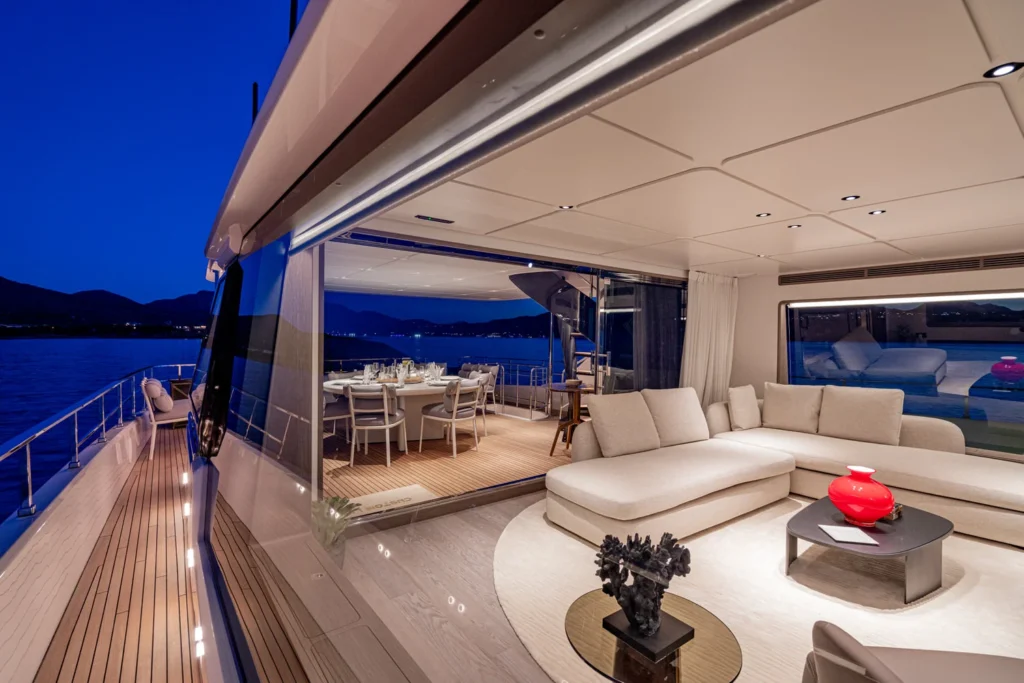 ferretti-navetta-30-liscabianca45 copia